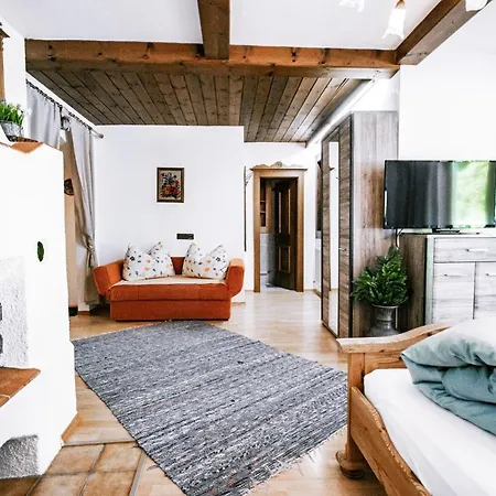 Haus Wulfenia * ניוסטיפט אים סטובאיטל